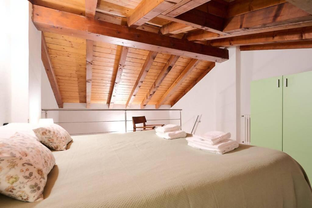 Johnny Suites Bergamo Alta Exterior foto