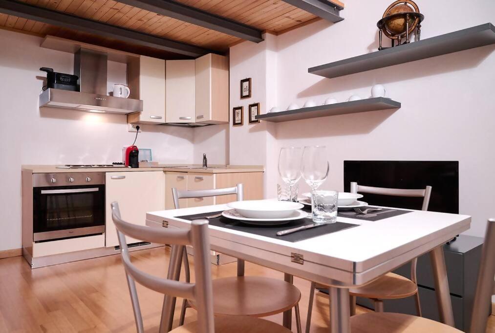 Johnny Suites Bergamo Alta Exterior foto