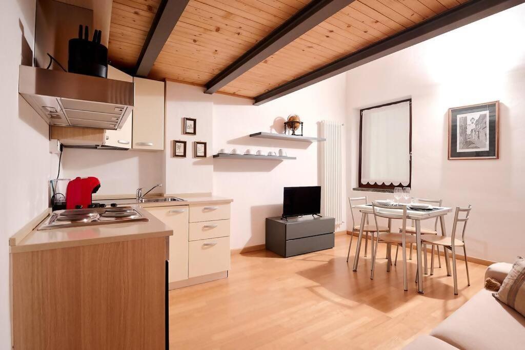 Johnny Suites Bergamo Alta Exterior foto