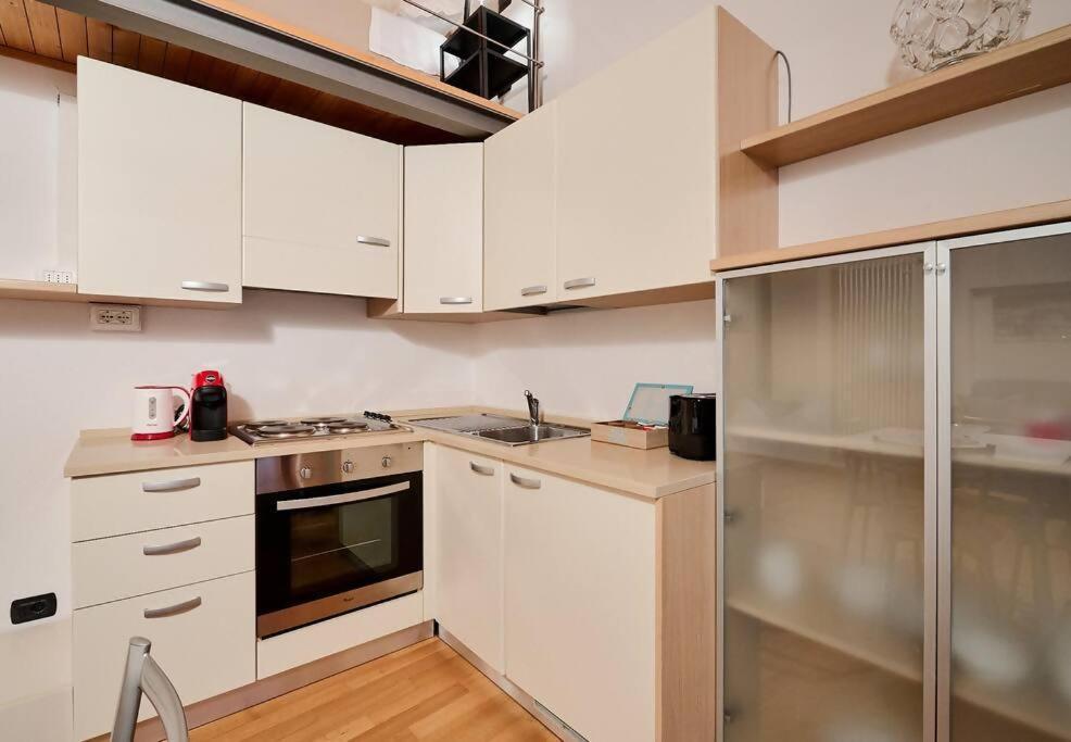 Johnny Suites Bergamo Alta Habitación foto