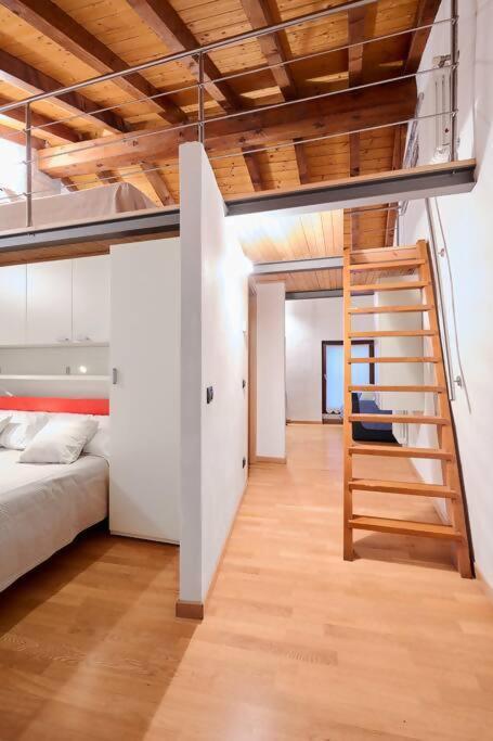 Johnny Suites Bergamo Alta Habitación foto