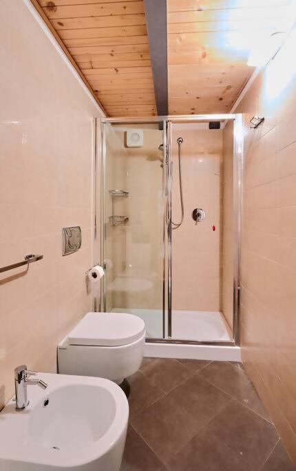 Johnny Suites Bergamo Alta Habitación foto