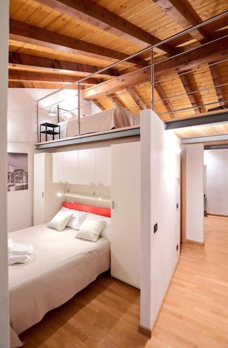 Johnny Suites Bergamo Alta Habitación foto