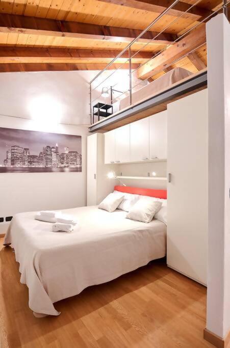 Johnny Suites Bergamo Alta Habitación foto