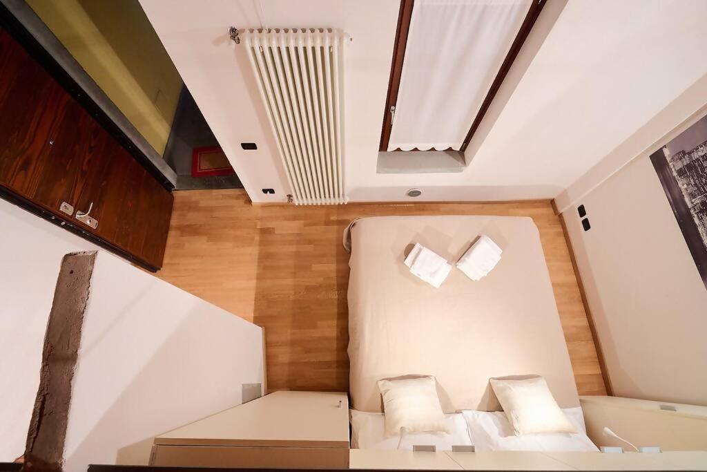 Johnny Suites Bergamo Alta Habitación foto