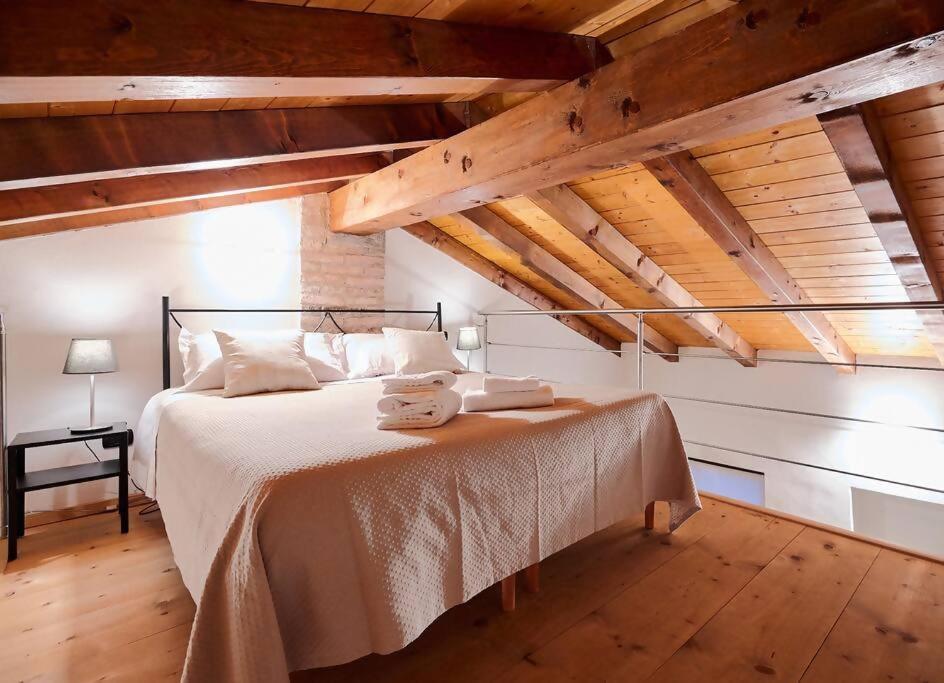 Johnny Suites Bergamo Alta Habitación foto